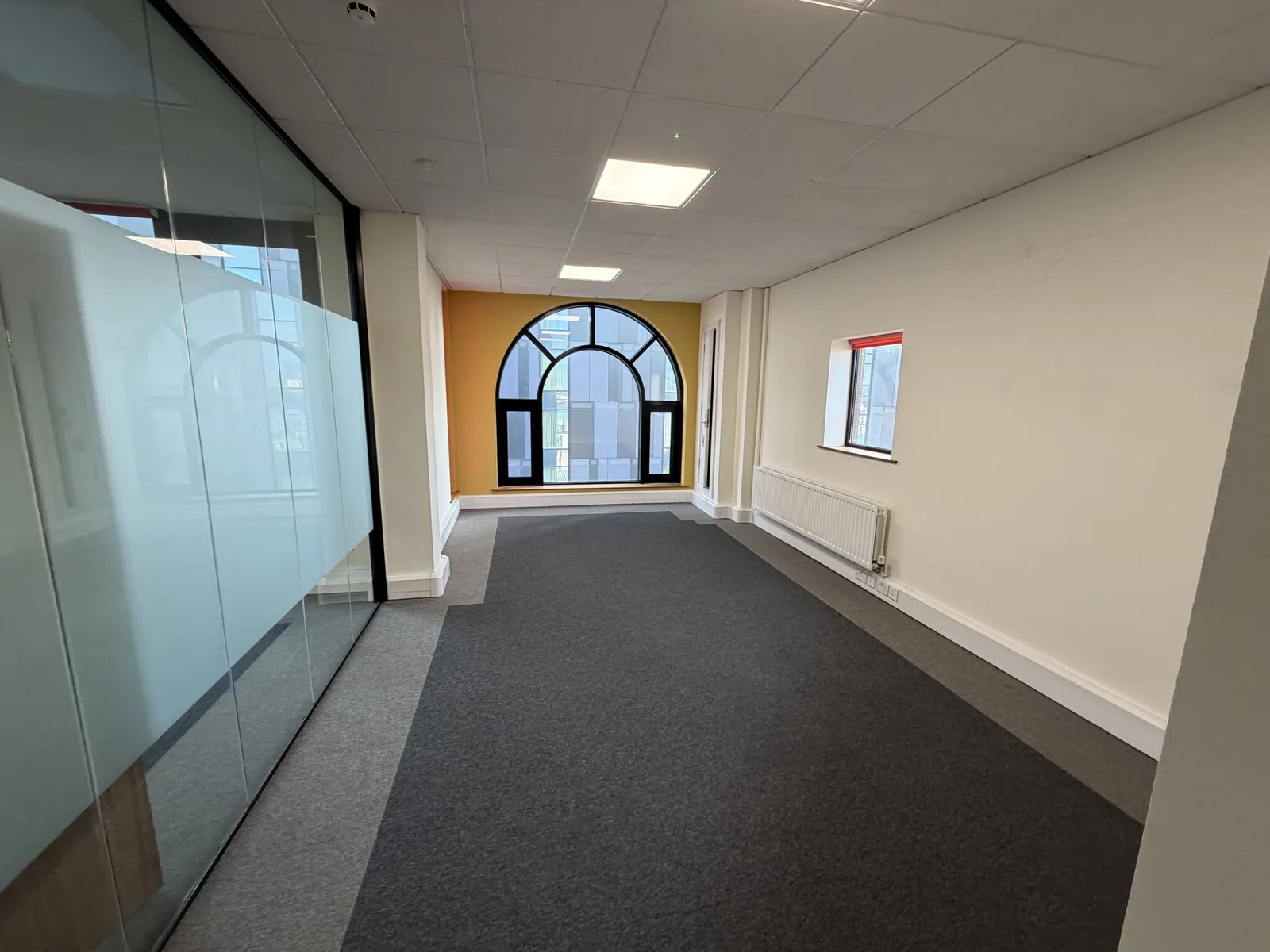 11th Floor, Causeway Tower, photo 3 of 4